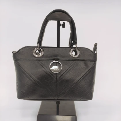کیف fendi