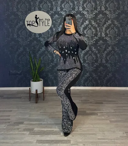 بلوز نگین‌دار کد : 7978