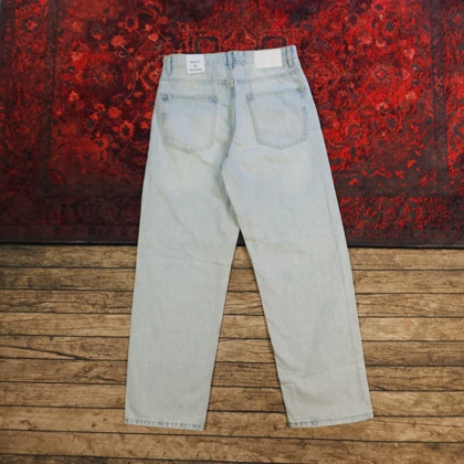 شلوار جین نیم بگ بدون جنسیت pull & bear کد 377
