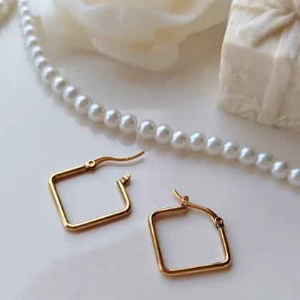 گوشواره استیل چهارضلعی کیوت