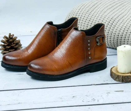 نیم ساق طبی نگینی