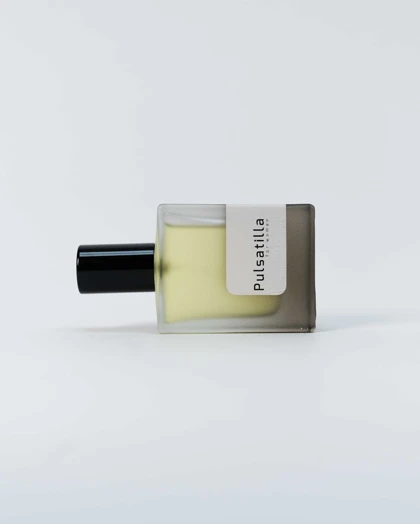 عطر زنانه مدل PULSATILLA برند کلار کالکشن kelar collection