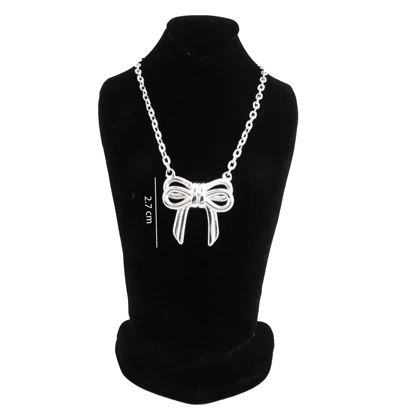 گردنبند زنانه آبکاری نقره پاپیون