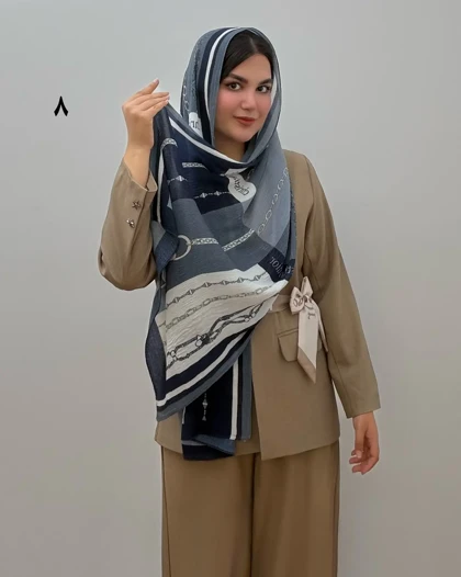 شال پلیسه سرمه ای طرحدار