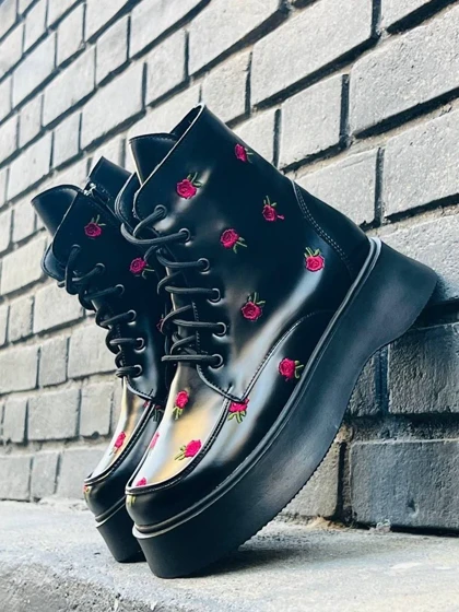 نیم بوت گل ریز