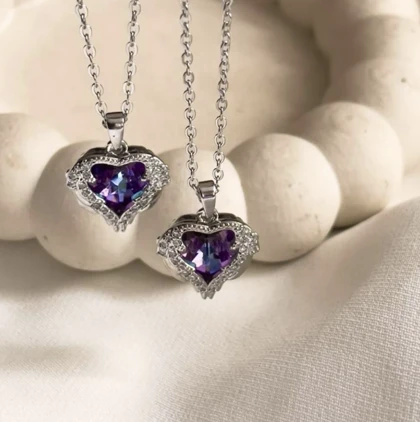 گردنبند قلب نگین‌دار💎