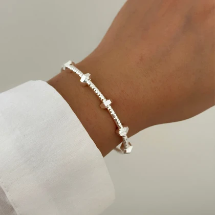 بنگل کارتیه پیچ و مهره کد 827