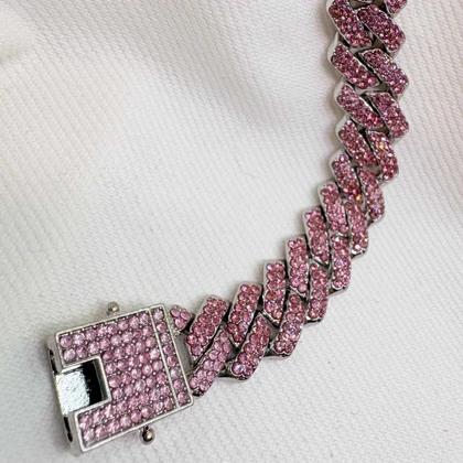 دستبند چین فول نگین صورتی | قفل کتابی