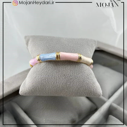 دستبند زنانه بنگل با طرح میناکاری شیک و ظریف کد bg10037