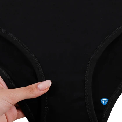 شورت زنانه ضدحساسیت مودال تاپیک بسته 4 عددی مشکی مدل پانیذ