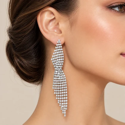 گوشواره نگین‌دار مجلسی کد gnm251 گالری زیورالات آوآرین