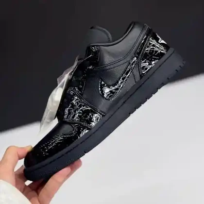 کفش نایک ایر جردن وان لو بلک کروک Nike Air Jordan 1 Low Black Croc
