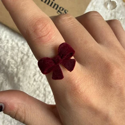 انگشتر مخمل پاپیون