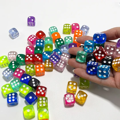 تاس شفاف اکریلیک بسته 50 عددی مدل Boxed