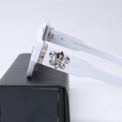 عینک برند CHROME HEARTS کد 181459