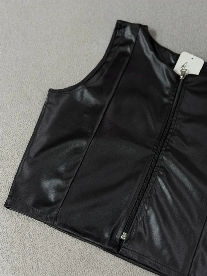 نیم‌تنه چرم