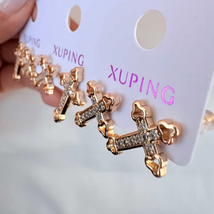 گوشواره صلیب نگین‌دار طلایی ژوپینگ