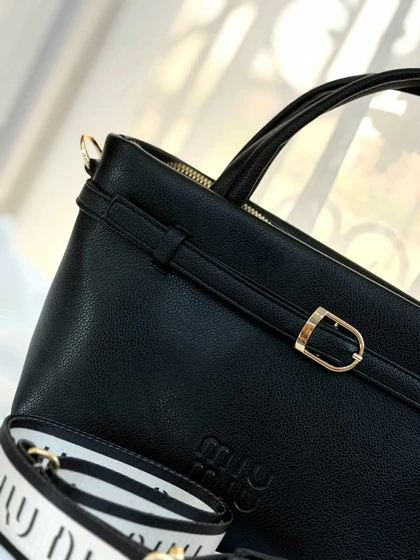 کیف دستی چرم نولین کد 8246275
