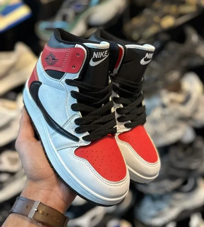 کتانی زنانه ترویس ساق‌دار قرمز سفید