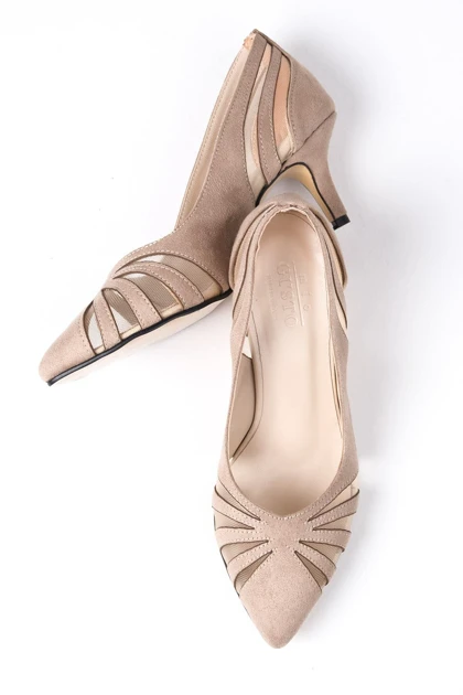 کفش پاشنه‌بلند کلاسیک زنانه میوگوستو mio-gusto