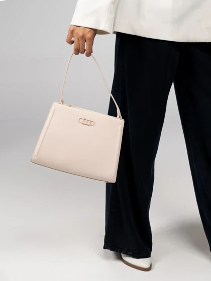 کیف دوشی زنانه دیوید جونز مدل David Jones CM7415