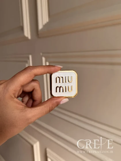 گل سینه طرح برند