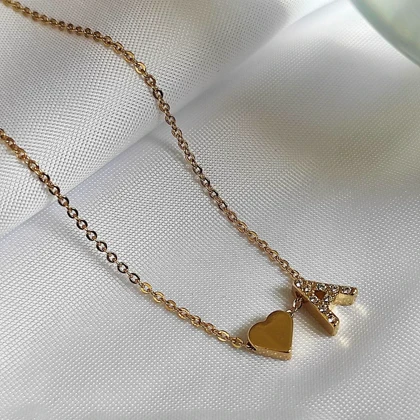 گردنبند آویز طرح حرف A و قلب (زنجیر طلایی آبکاری شده)