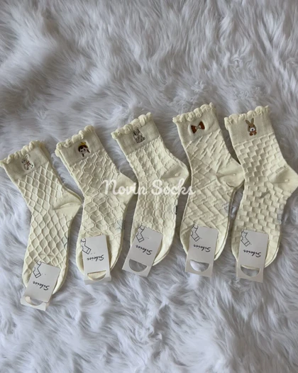 جوراب نیم ساق گلدوزی خرگوشی