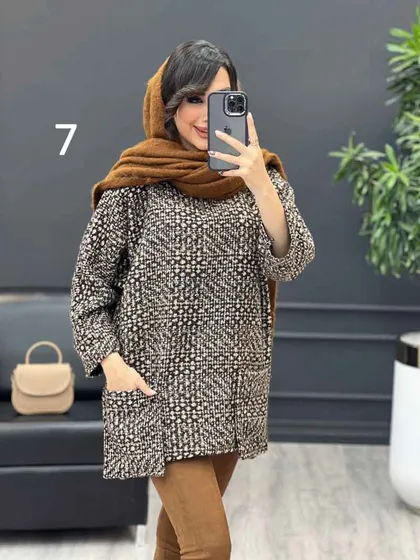 پالتو جلو بسته یقه چاک‌دار