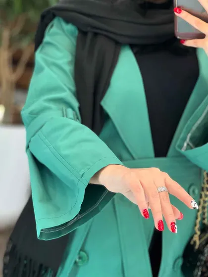 بارانی بلند چاک‌دار
