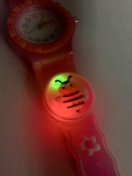 ساعت بچگانه چراغ دار