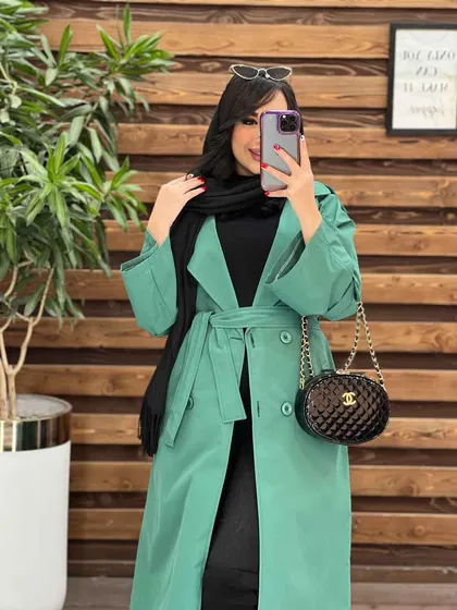 بارانی بلند چاک‌دار