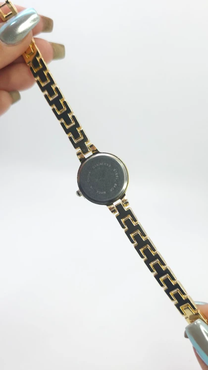 ساعت مچی زنانه مجلسی EHHE نگین‌دار با موتور کوارتز