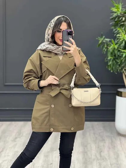 بارانی شش دکمه چوبی