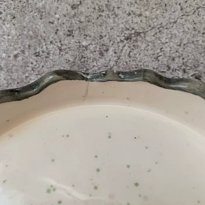 ظرف لبه دار 14 گل سرخی