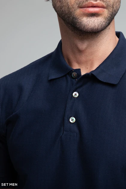 تیشرت یقه دارجناغی