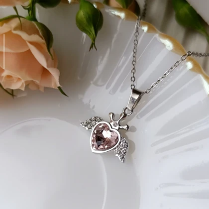 گردنبند قلب صورتی