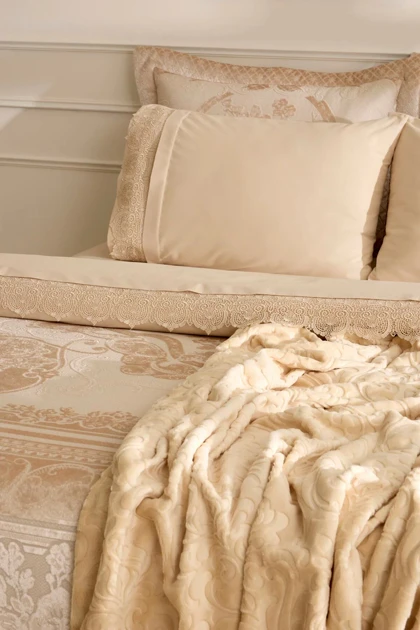 سرویس روتختی دو نفره Karaca Home مدل Valeria Queen پنبه - طلایی