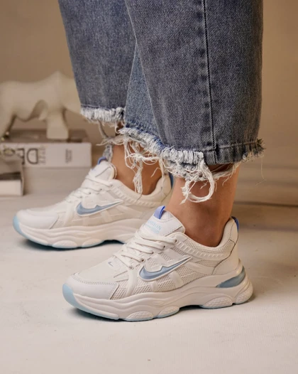 کتانی نایک سارینا