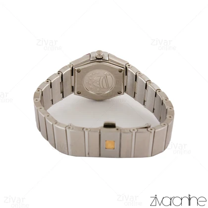 ساعت امگا کانسلیشن زنانه نقره ای ایندکس نگین‌دار صفحه قرمز 105230