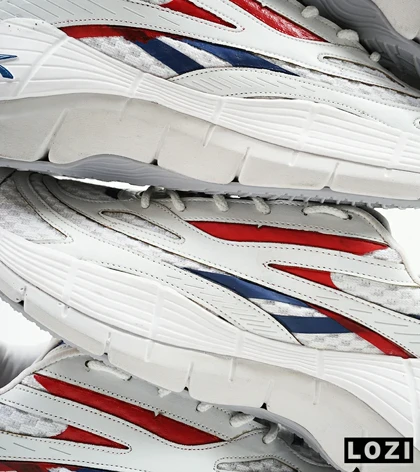 کفش کتانی سفید قرمز آبی مردانه reebok CROSS FIT