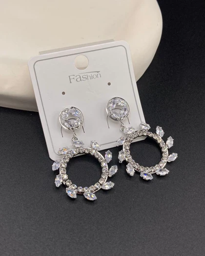 گوشواره جواهری پر کار کد gnj10016 گالری موژان حیدری