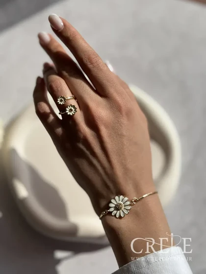 دستبند آسانسوری تک گل بابونه