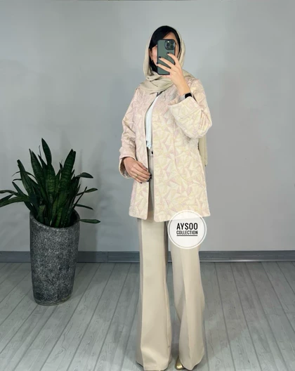 مانتو ژاکارد طلاکوب