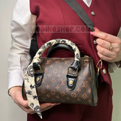 کیف صندوقی زنانه طرح برند کد 2095
