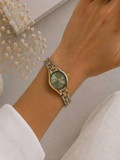 ساعت مچی زنانه بیضی بند دو رنگ کد W479