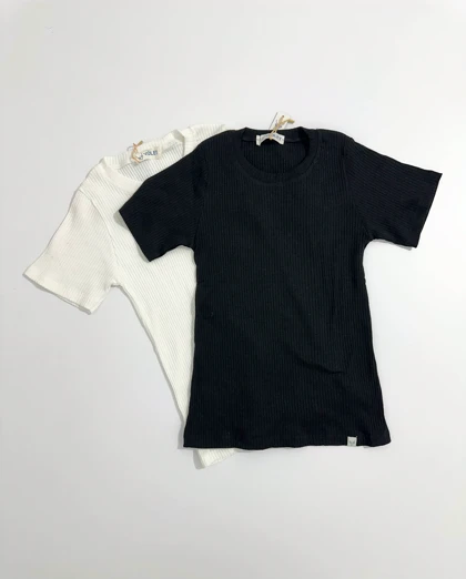 تیشرت یقه گرد