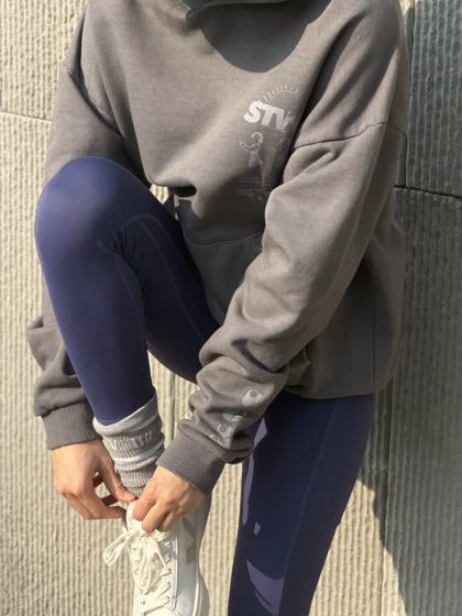 هودی اورجینال پول اند بیر بار/Original Pull & Bear Hoodie