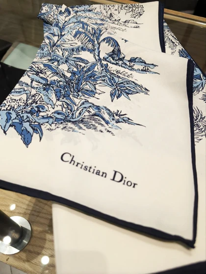 روسری ابریشم توییل دوردستدوز (قواره صد) 30175