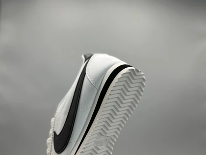 کتانی نایکی کورتز کلاسیک سفید مشکی/Nike Cortez